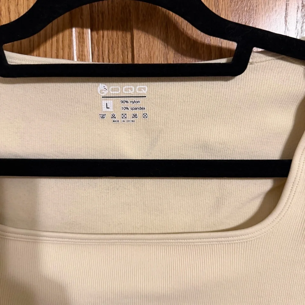 OQQ Cream Short Sleeve Bodysuit - Picture 2 of 3